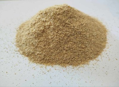 Kubetol, s.r.o. KRMIACE DROŽDIE - kultivované na vypalíštiach DDGS (práškové) 1 kg