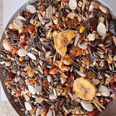 Versele Laga n.v. Papagáje Exotický ovocný mix (zmes pre papagáje - ovocie) 1 kg
